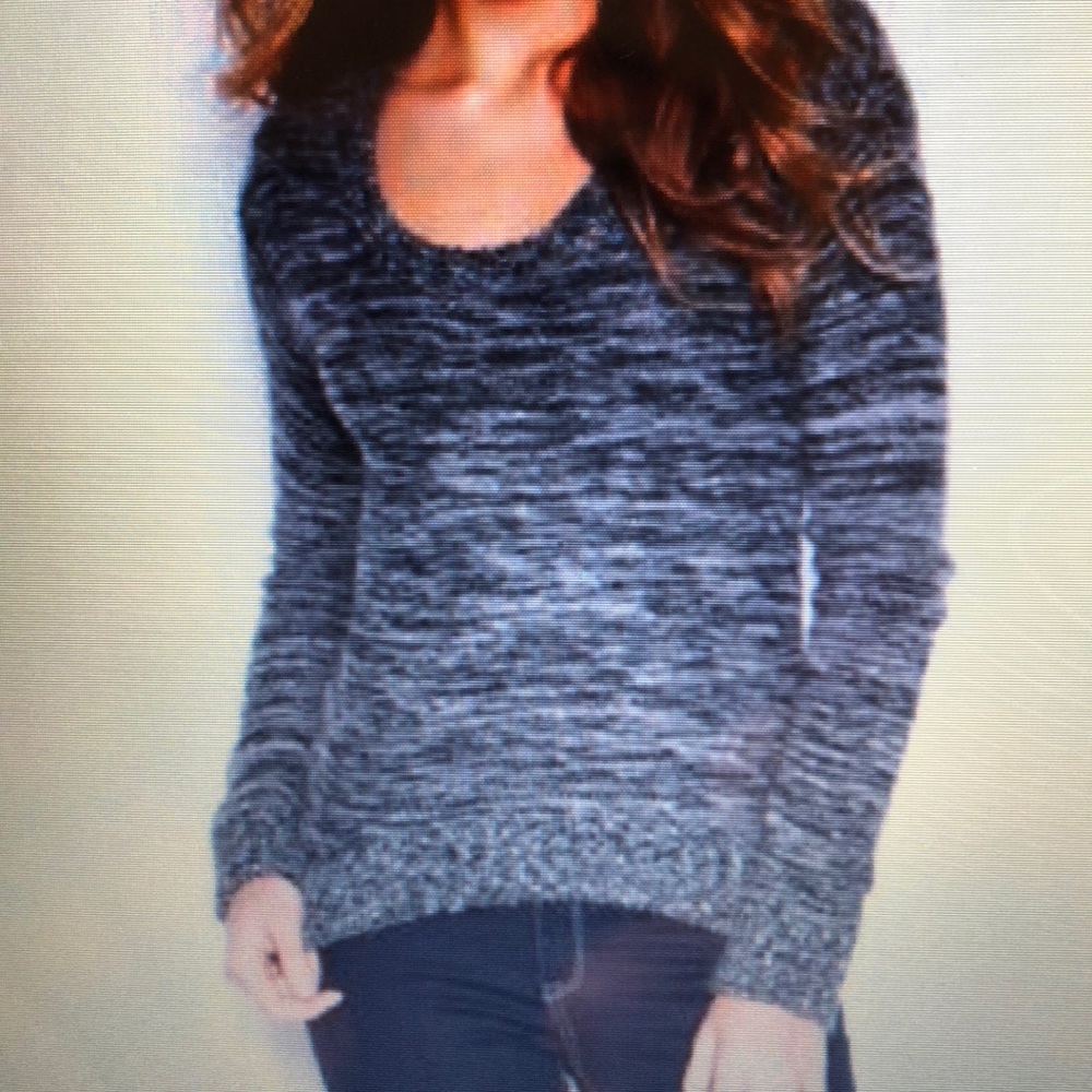 Guess Long-Sleeve Colorblocked Angor